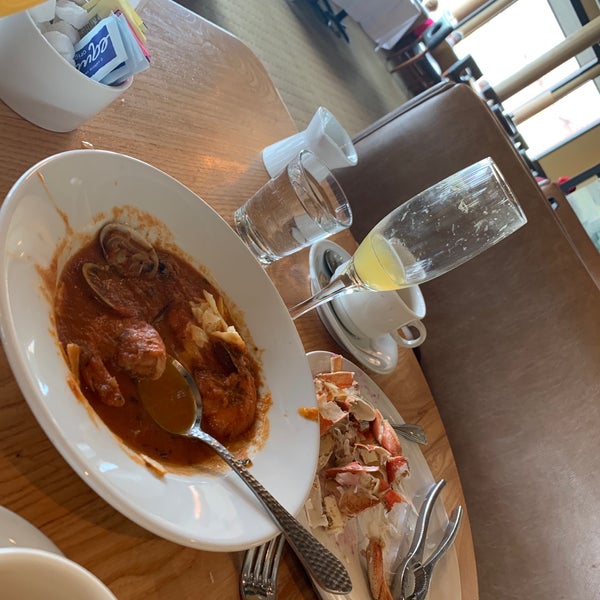 Photo prise au Moonraker Restaurant par Stanley D. le6/30/2019