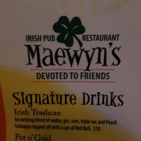 Foto tirada no(a) Maewyn&#39;s Irish Pub &amp; Restaurant por Katie P. em 7/21/2013