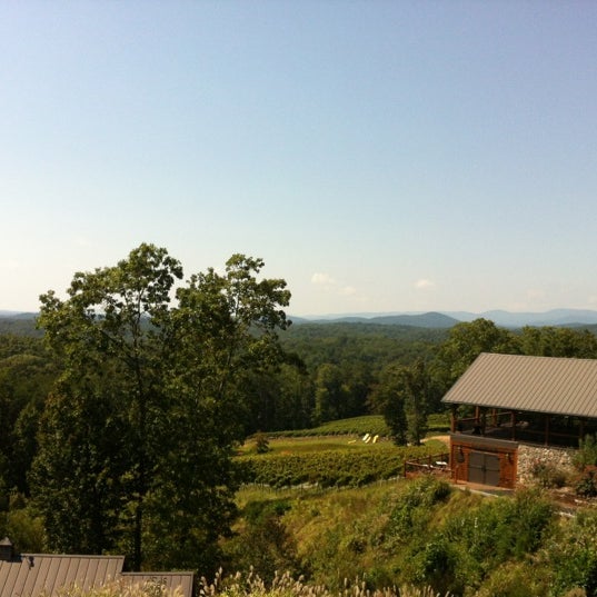 Photo taken at Wolf Mountain Vineyards by Jessica D. on 9/22/2012