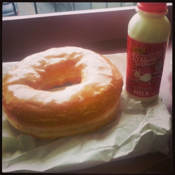 3/24/2013にVincent J.がDat Donutで撮った写真