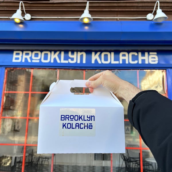 Foto tirada no(a) Brooklyn Kolache Co. por Mike M. em 4/17/2022