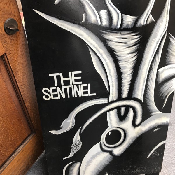 Foto tirada no(a) The Sentinel por Kate R. em 12/5/2016