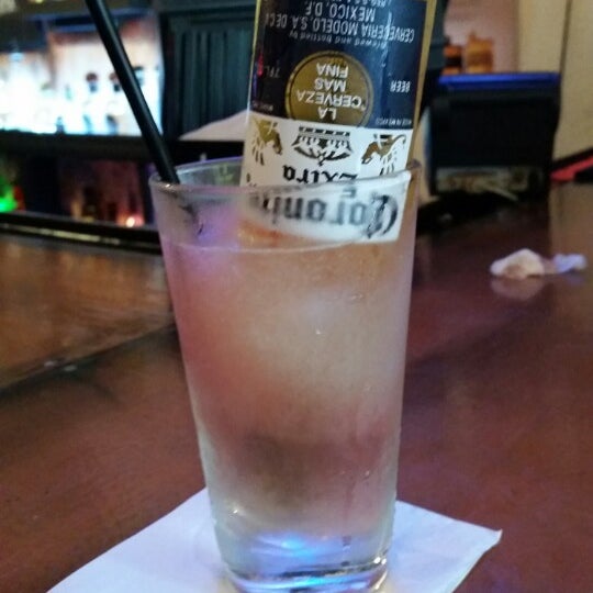 6/14/2014 tarihinde Josh G.ziyaretçi tarafından Chico&#39;s Tequila Bar'de çekilen fotoğraf