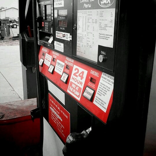 Jax Fort Collins Ranch & Home Shoe Store