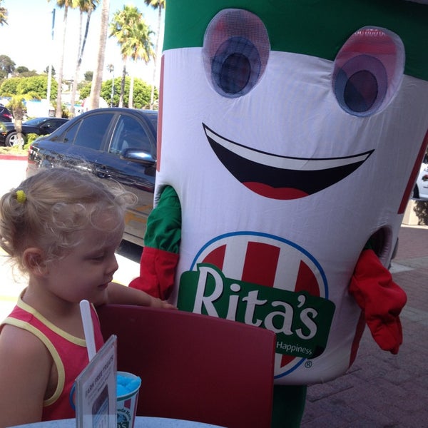 Photo taken at Rita&#39;s by Michelle G. on 8/7/2013