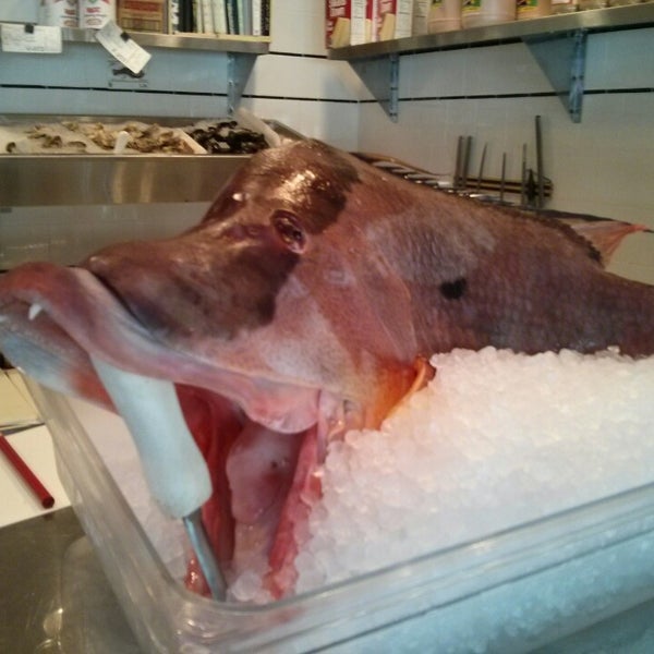 6/17/2014에 Aaron B.님이 Amberjax Fish Market Grille at Trinity Groves에서 찍은 사진