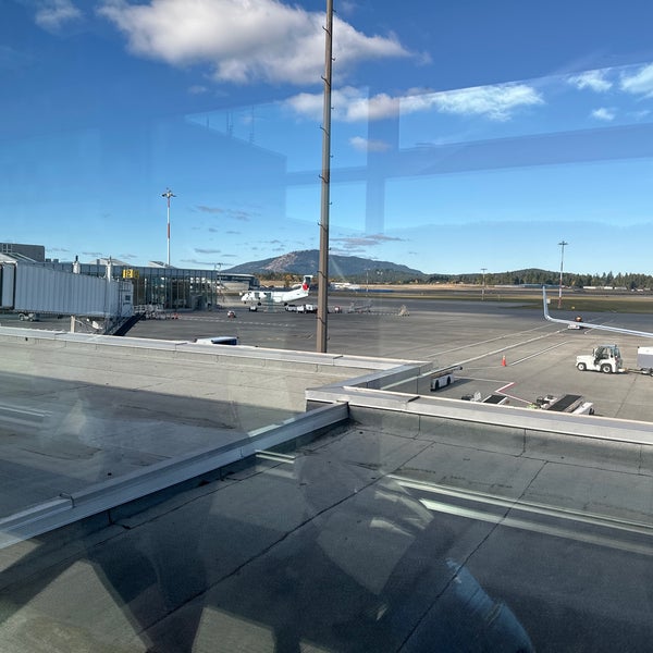 10/5/2023 tarihinde ˈakiːm S.ziyaretçi tarafından Victoria International Airport (YYJ)'de çekilen fotoğraf