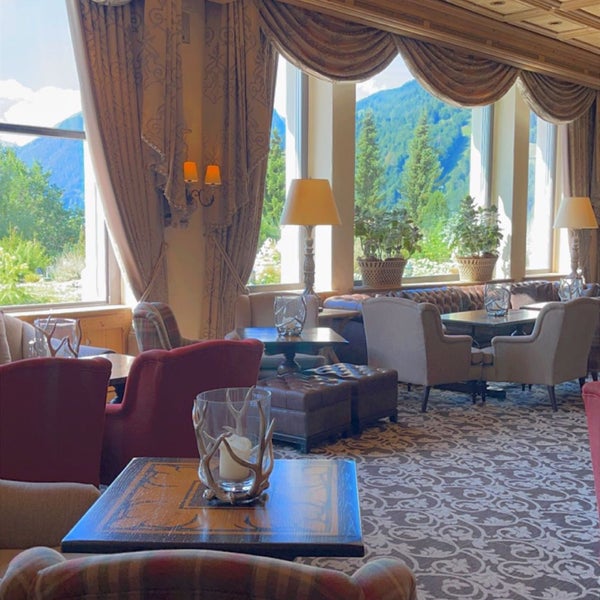 Foto tirada no(a) Gstaad Palace Hotel por An.s em 8/6/2022