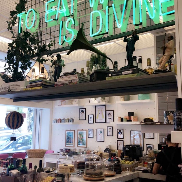 6/6/2019 tarihinde Saja A.ziyaretçi tarafından Home Sweet Home Café And Store'de çekilen fotoğraf