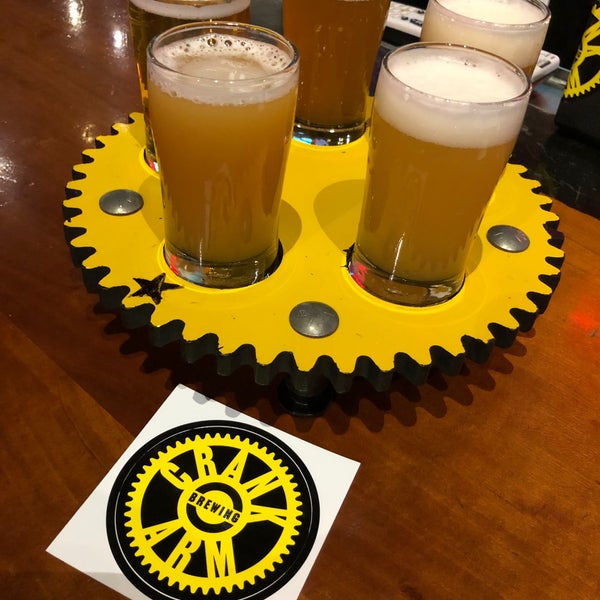 Foto tirada no(a) Crank Arm Brewing Company por Zach G. em 2/3/2023