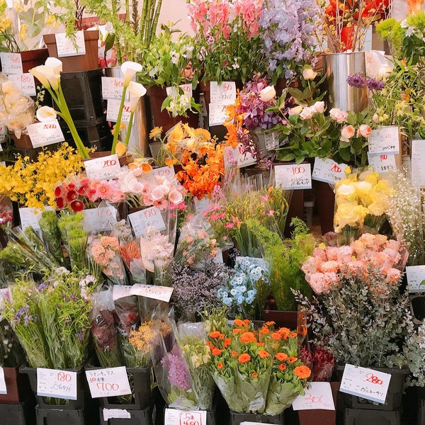 フラワーショップ花次郎 なんばウォーク店 26 Ziyaretci Da Fotograflar