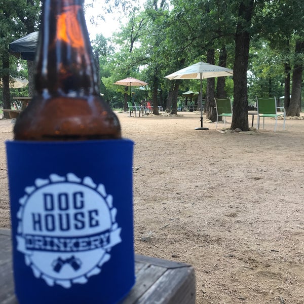 Photo taken at Dog House Drinkery Dog Park by Dave M. on 6/12/2018