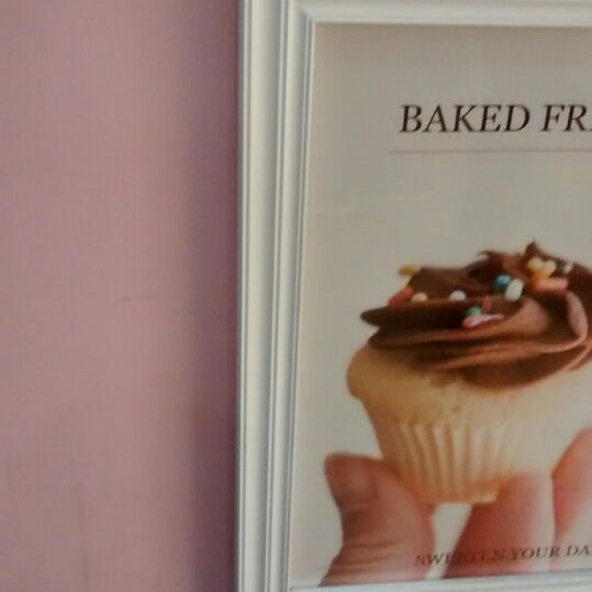 รูปภาพถ่ายที่ Teacake Bake Shop โดย Dan V. เมื่อ 3/22/2014
