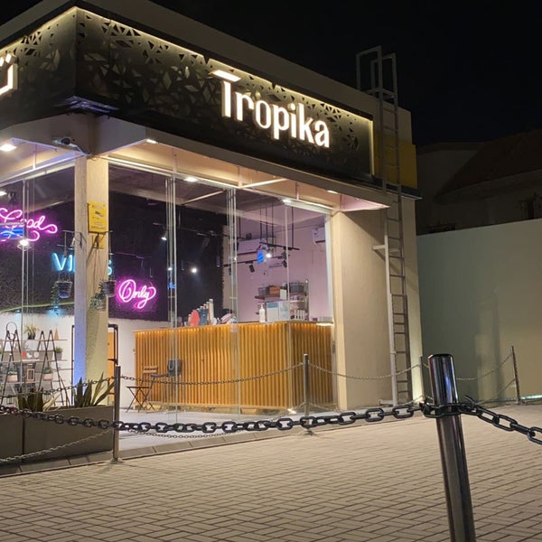 รูปภาพถ่ายที่ Tropika Cafe โดย Loly เมื่อ 10/23/2023