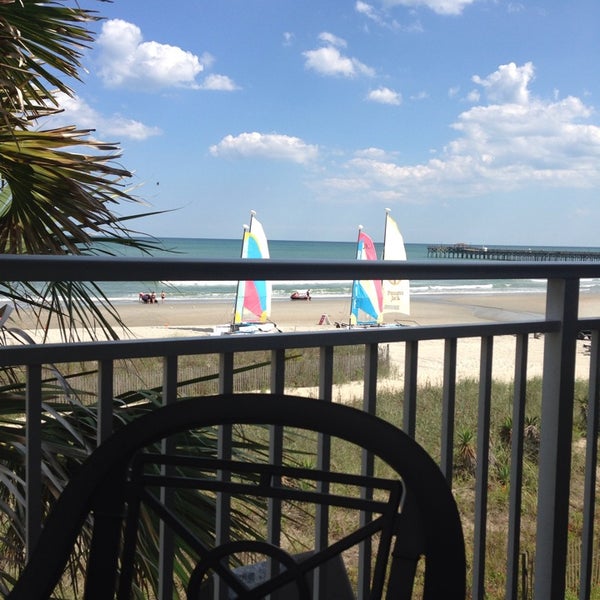 Ask for a table outside by the railing for a good view of the ocean! :D