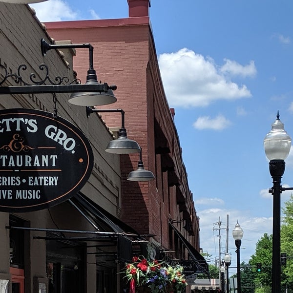 Photos at Puckett's Grocery & Restaurant Southern Food Restaurant in