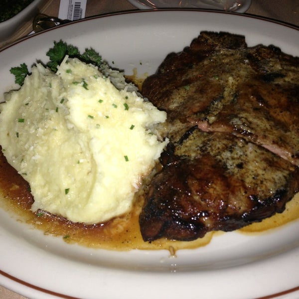 Daniel's Broiler Steakhouse
