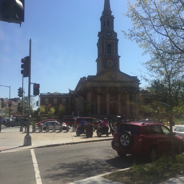 Photo prise au All Souls Church Unitarian par Yetta B. le4/17/2016