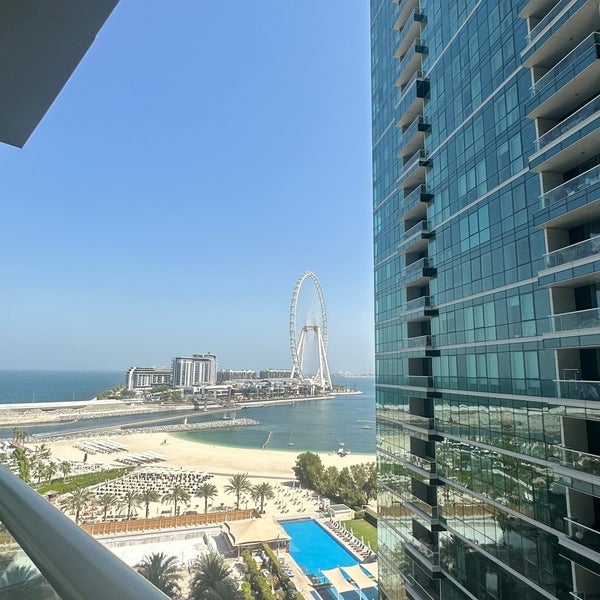 Foto scattata a DoubleTree by Hilton Dubai - Jumeirah Beach da Ree il 6/14/2023