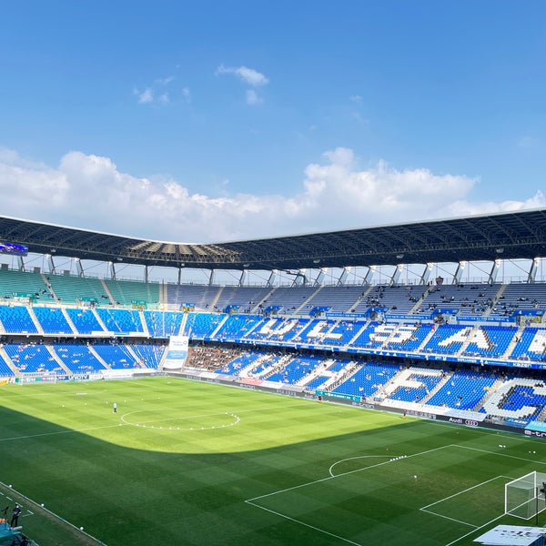 Photo taken at Ulsan Munsu Football Stadium by hw on 10/23/2022