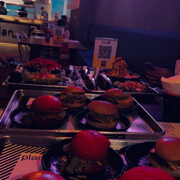 Plan B Fast Food Restaurant In جد ة