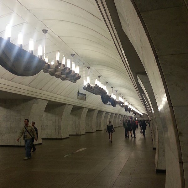 Метро Чеховская Магазины
