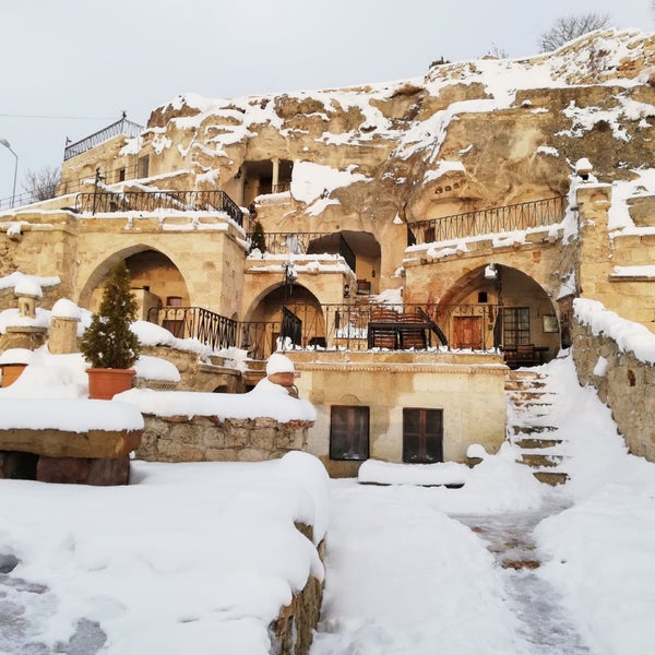 The Cappadocia under snow❄️#kapadokya #landscape #wanderlust #travelling #travelturkey #bestvacations #holiday #viaje #Voyage #travelstoke #cappadocia #beautifulhotels #ürgüp #کاپادوکیا #Capadocia