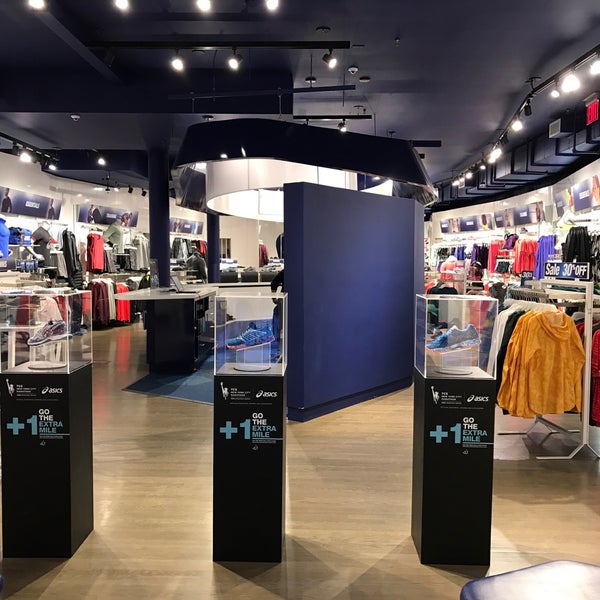 Asics store top in houston