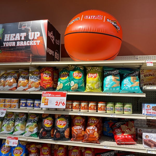 Foto di Giant Eagle Supermarket - Penn 