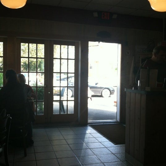 Photo taken at JoJo Apples Cafe &amp; Soda Shoppe by Kevin M. on 9/30/2012