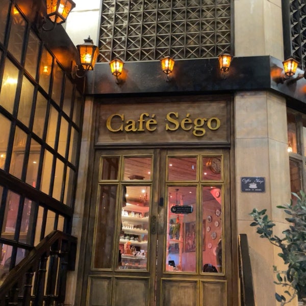 Foto diambil di Café Ségo oleh Sa.. pada 2/7/2024