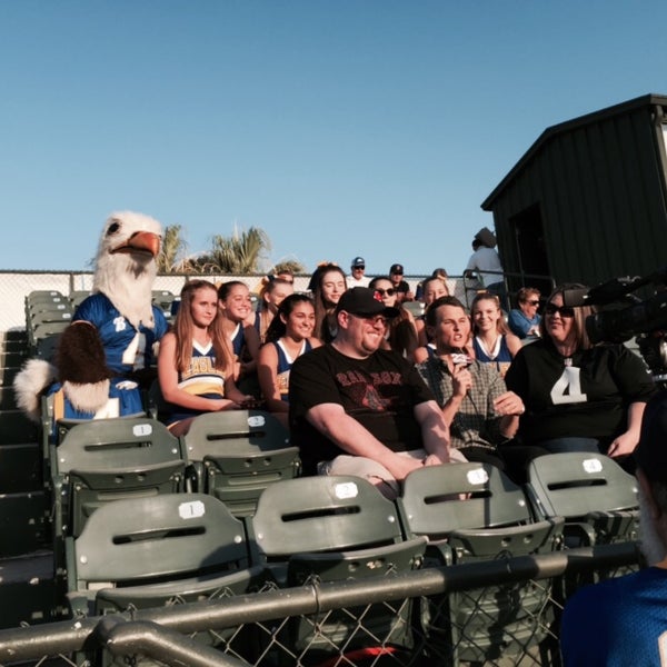 8/9/2015にMichael A.がSam Lynn Ballparkで撮った写真