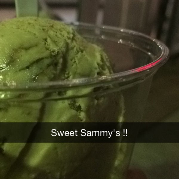 รูปภาพถ่ายที่ Sweet Sammies โดย Mayda A. เมื่อ 10/14/2015