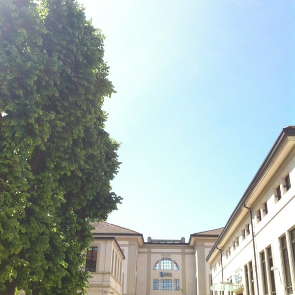 6/27/2013에 Mel D.님이 NABA Nuova Accademia di Belle Arti에서 찍은 사진