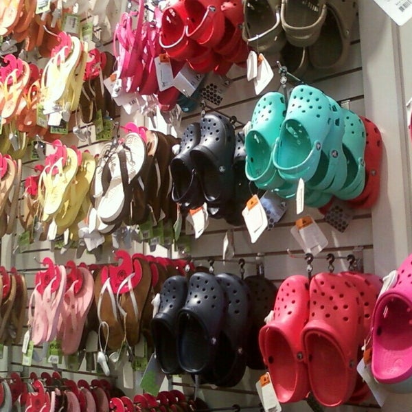 who sells crocs in store near me