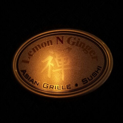 Photo prise au Lemon N Ginger Asian Grille par Anthony W. le10/6/2013