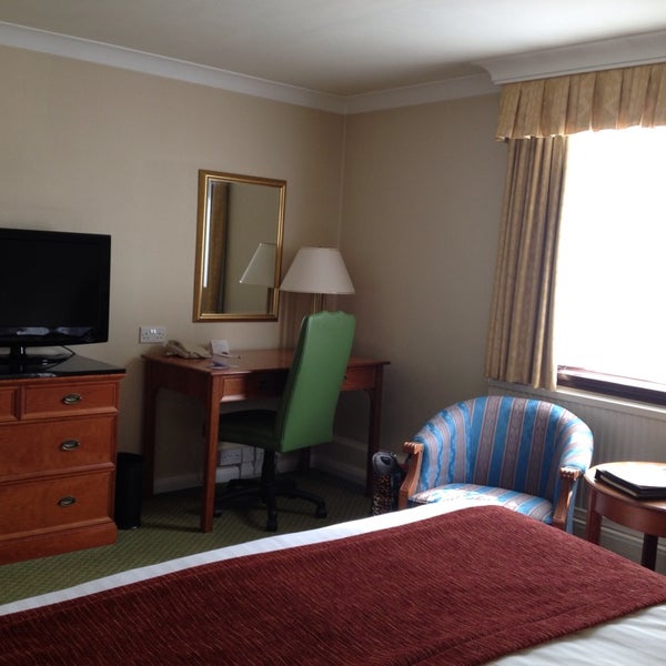 รูปภาพถ่ายที่ Sunderland Marriott Hotel โดย Roziah S. เมื่อ 7/9/2013