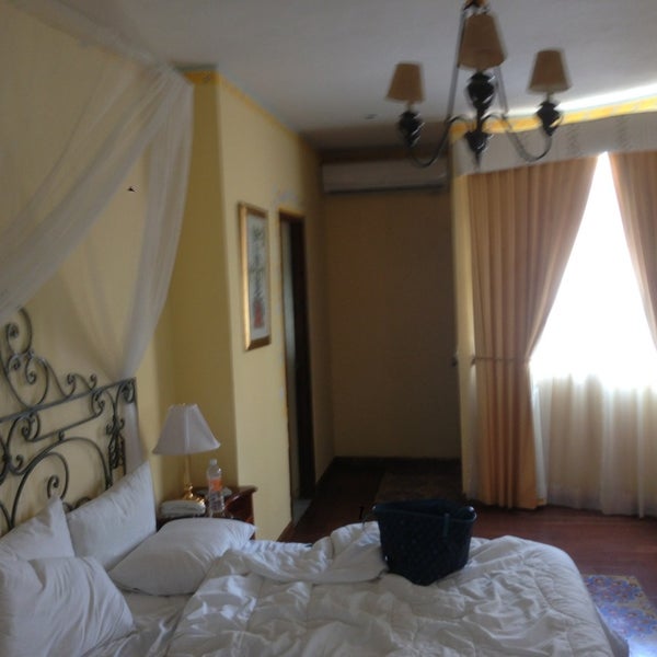 8/16/2013 tarihinde Aldo B.ziyaretçi tarafından Hotel Casa Lucia'de çekilen fotoğraf