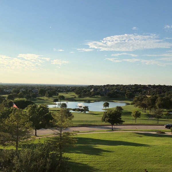 Das Foto wurde bei The Westin Dallas Stonebriar Golf Resort &amp; Spa von Jiong L. am 9/17/2018 aufgenommen