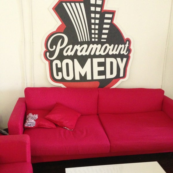 Парамаунт камеди большой. Paramount comedy. Телеканал Paramount comedy. Канал Парамаунт камеди. Парамаунт камеди логотип.