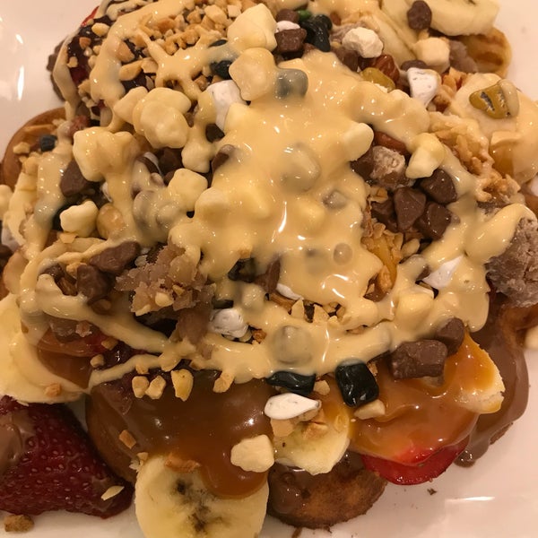 1/14/2018 tarihinde Meltem K.ziyaretçi tarafından Kemal Usta Waffles'de çekilen fotoğraf