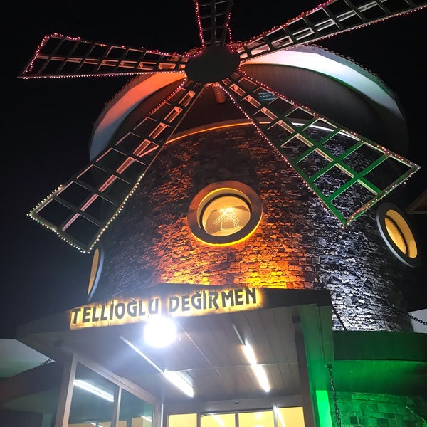 Foto diambil di Tellioğlu Değirmen Cafe &amp; Restaurant oleh Meltem K. pada 6/28/2019