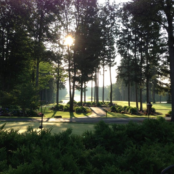 Photo taken at Shenendoah Golf Club at Turning Stone by Mark D. on 7/14/2013