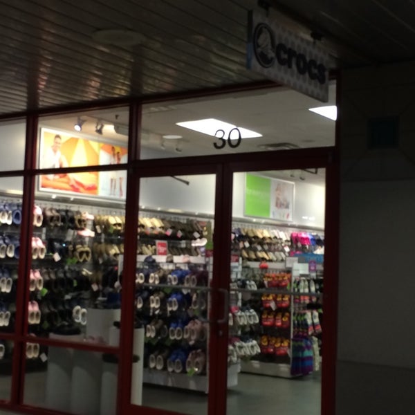 crocs mall sport