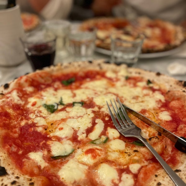 8/12/2022 tarihinde Sahar R.ziyaretçi tarafından NONA Pizza'de çekilen fotoğraf