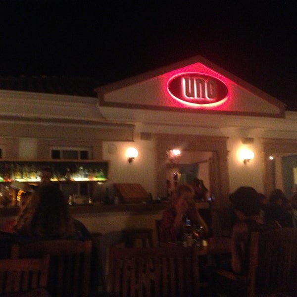 Uno Restaurant Pizza Place in Ayvalık