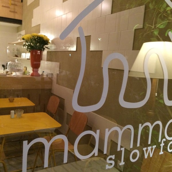 Foto tirada no(a) Mammoth Slow Food por Margarita S. em 7/9/2014
