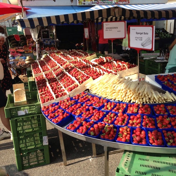 6/22/2013 tarihinde Tobi W.ziyaretçi tarafından Karmelitermarkt'de çekilen fotoğraf