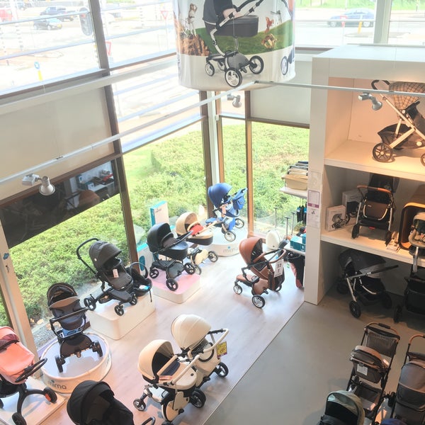 baby tiener megastore hoofdweg
