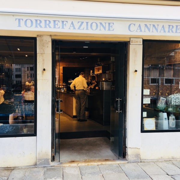 Photo prise au Torrefazione Cannaregio srl par .:. s. le8/21/2018